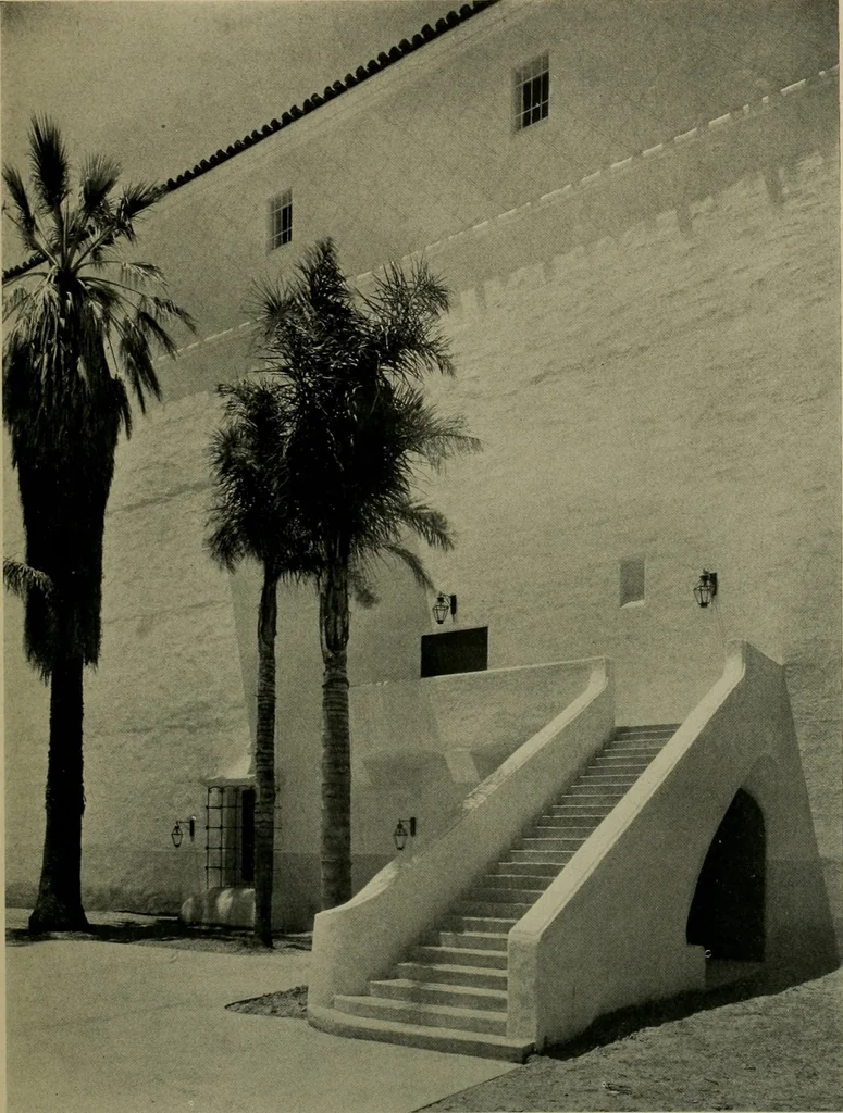 An illustration from Architect and engineer, 1905, leaf 530