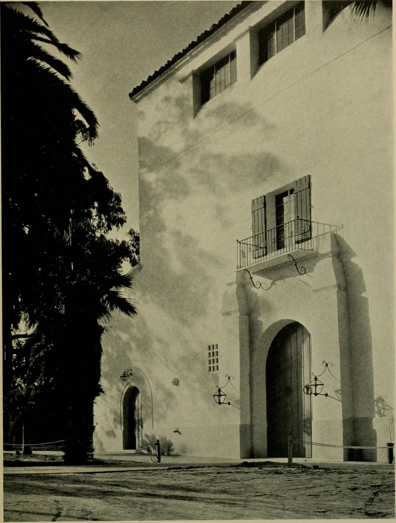 An illustration from Architect and engineer, 1905, leaf 532