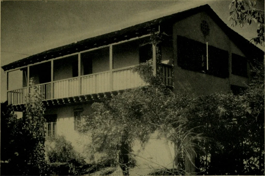 An illustration from Architect and engineer, 1905, leaf 122