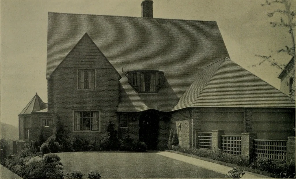 An illustration from Architect and engineer, 1905, leaf 125