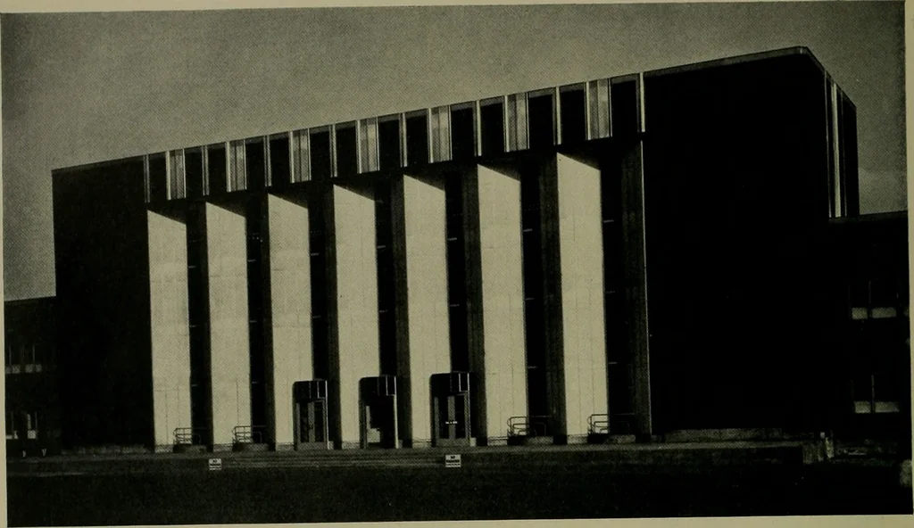 An illustration from Architect and engineer, 1905, leaf 221