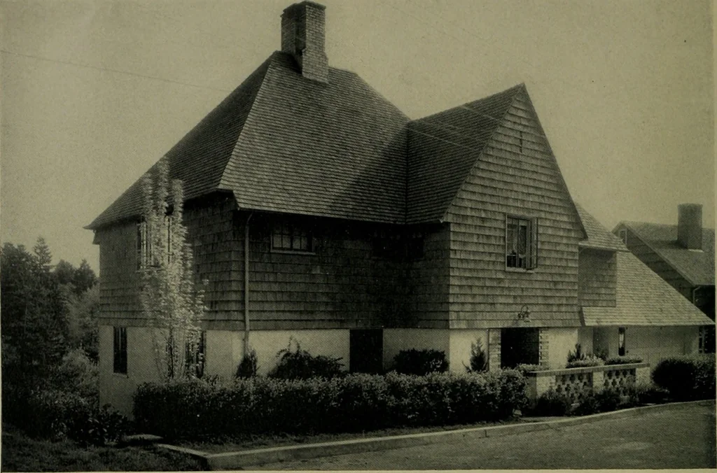 An illustration from Architect and engineer, 1905, leaf 301