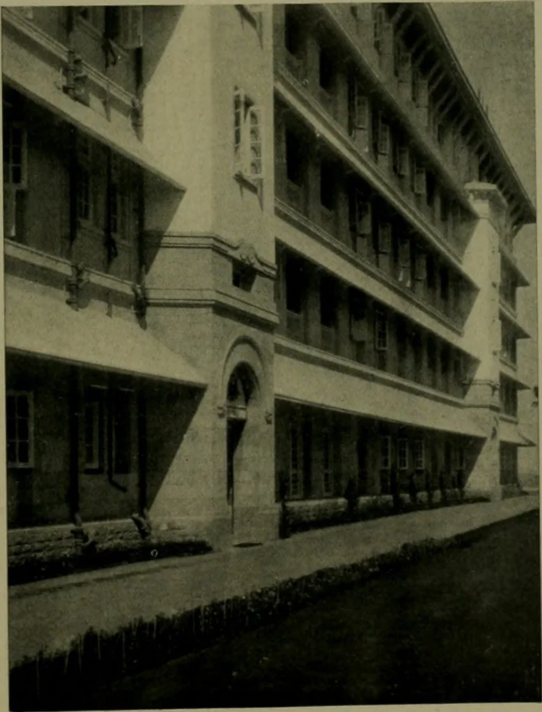 An illustration from Architect and engineer, 1905, leaf 304
