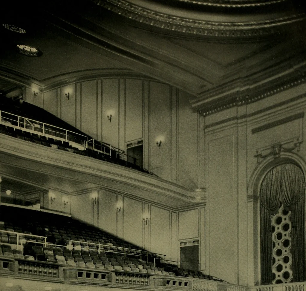 An illustration from Architect and engineer, 1905, leaf 122