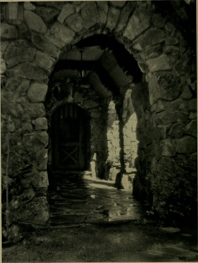An illustration from Architect and engineer, 1905, leaf 281
