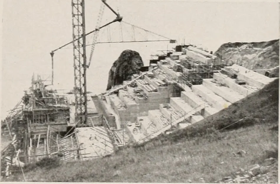 An illustration from Architect and engineer, 1905, leaf 338