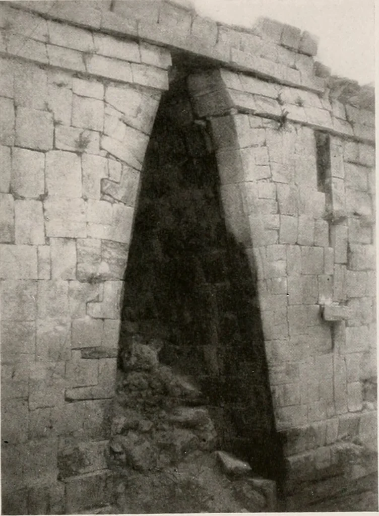 An illustration from Architect and engineer, 1905, leaf 106