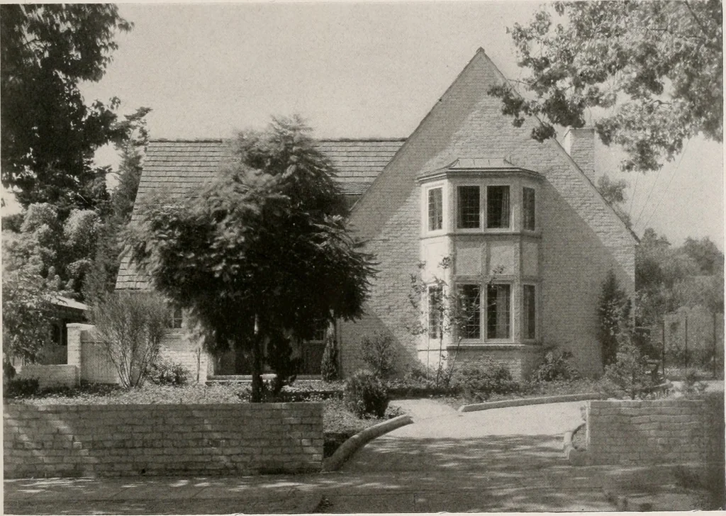 An illustration from Architect and engineer, 1905, leaf 242