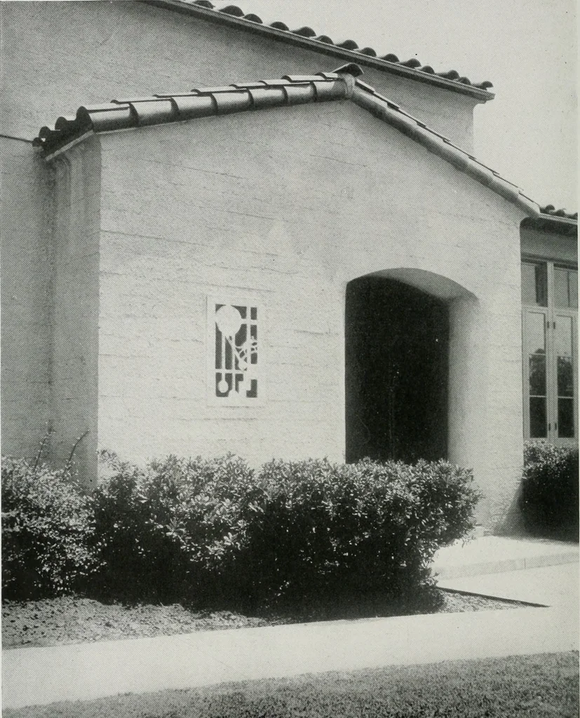 An illustration from Architect and engineer, 1905, leaf 227