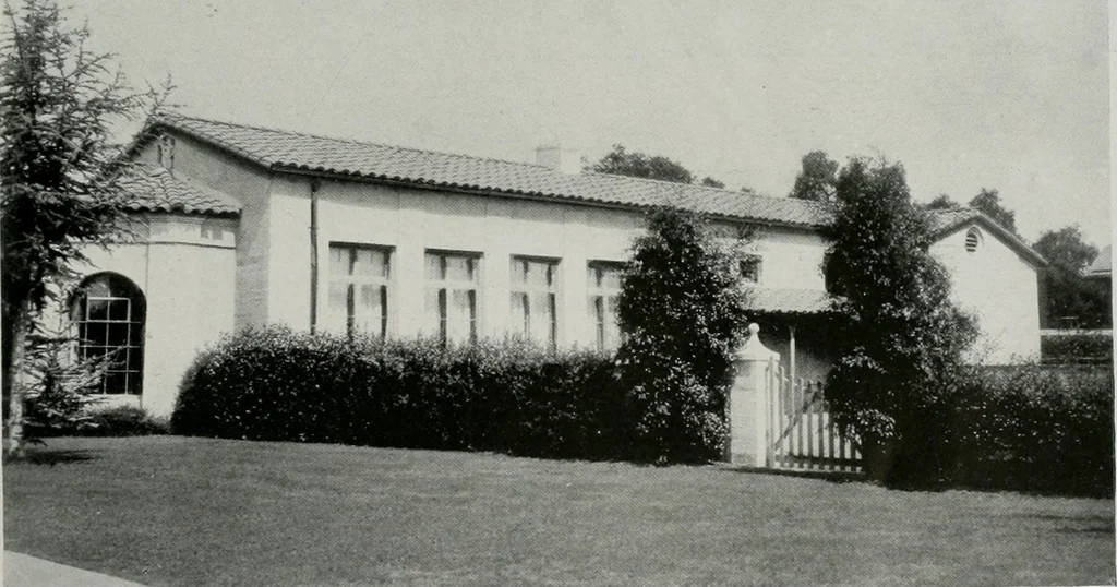An illustration from Architect and engineer, 1905, leaf 232
