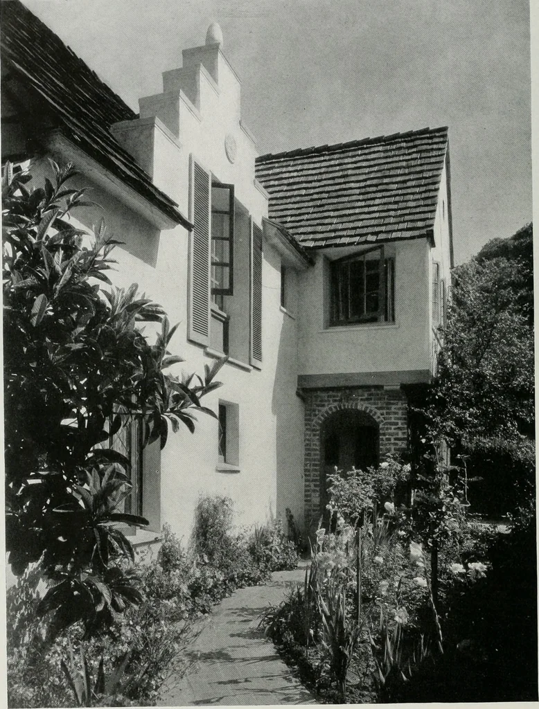 An illustration from Architect and engineer, 1905, leaf 303