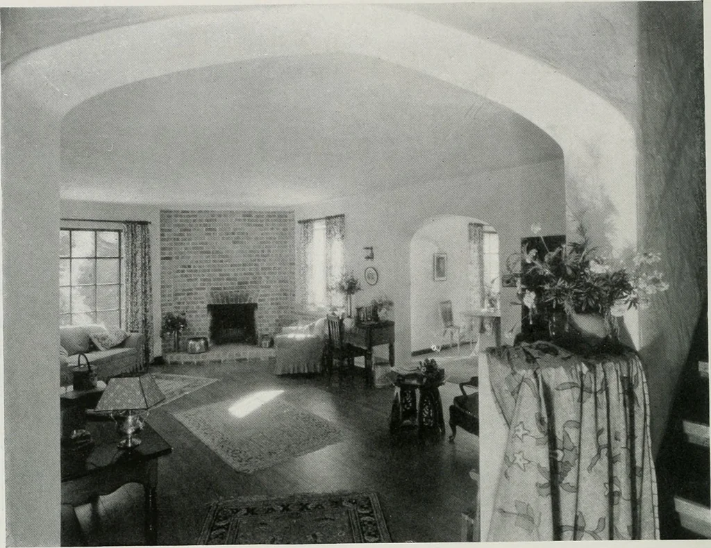 An illustration from Architect and engineer, 1905, leaf 305