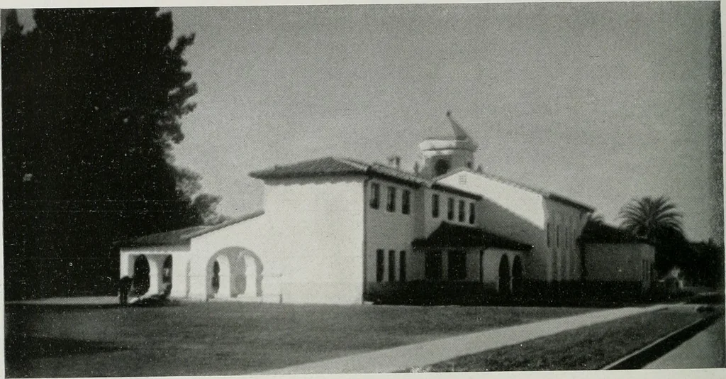 An illustration from Architect and engineer, 1905, leaf 403