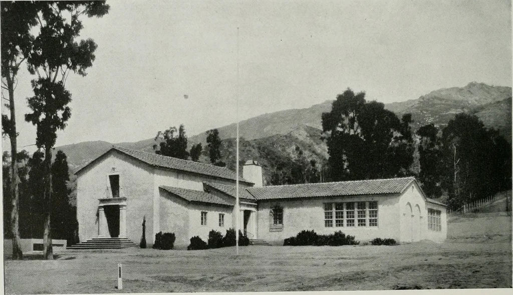 An illustration from Architect and engineer, 1905, leaf 403