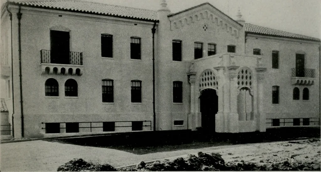 An illustration from Architect and engineer, 1905, leaf 12