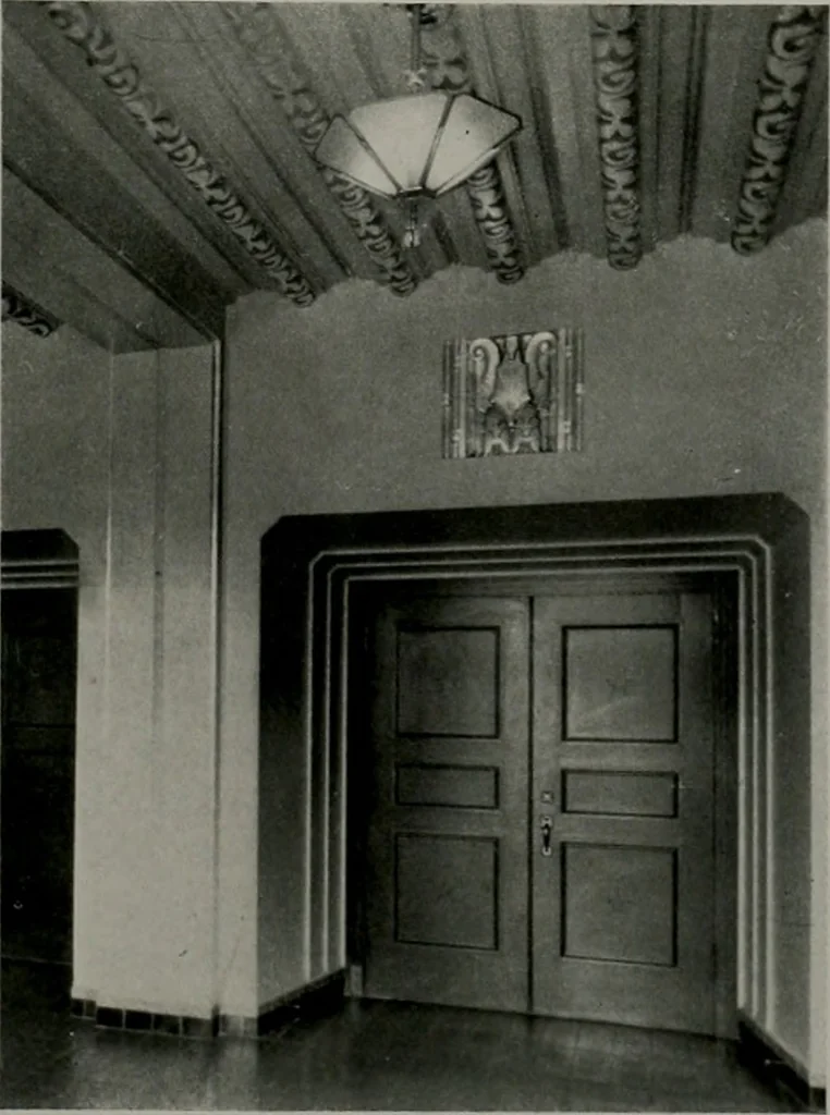 An illustration from Architect and engineer, 1905, leaf 318