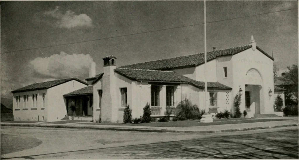 An illustration from Architect and engineer, 1905, leaf 322