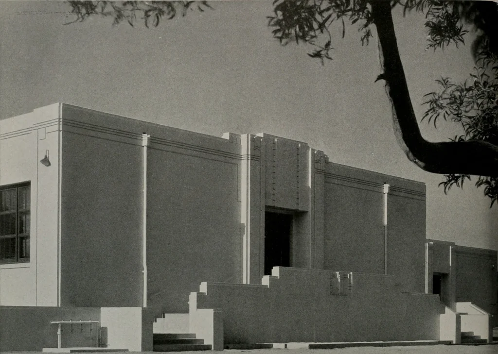 An illustration from Architect and engineer, 1905, leaf 411