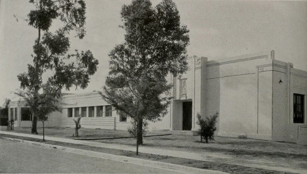 An illustration from Architect and engineer, 1905, leaf 413