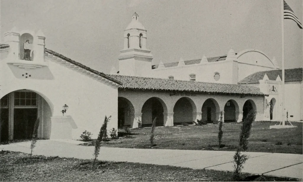 An illustration from Architect and engineer, 1905, leaf 85