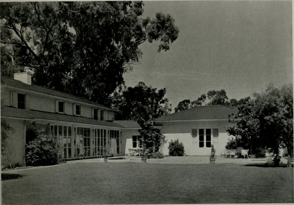 An illustration from Architect and engineer, 1905, leaf 90