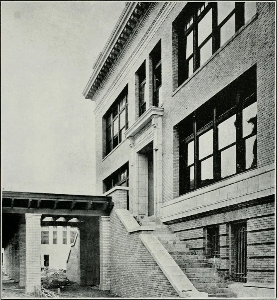 An illustration from The Architect & engineer of California and the Pacific Coast, 1905, leaf 220