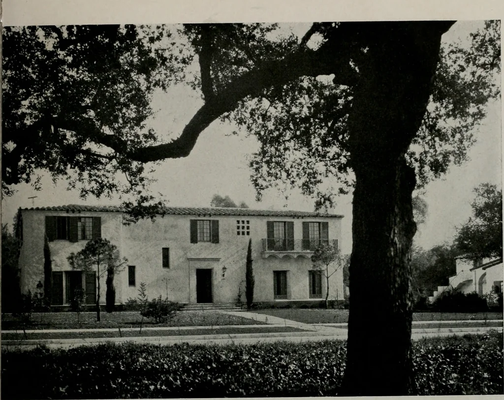 An illustration from Architect and engineer, 1905, leaf 102