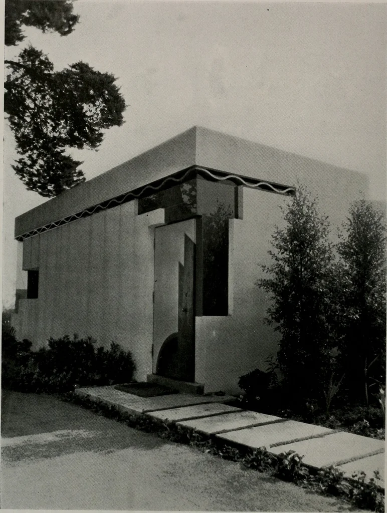 An illustration from Architect and engineer, 1905, leaf 119