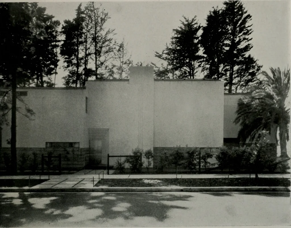 An illustration from Architect and engineer, 1905, leaf 120