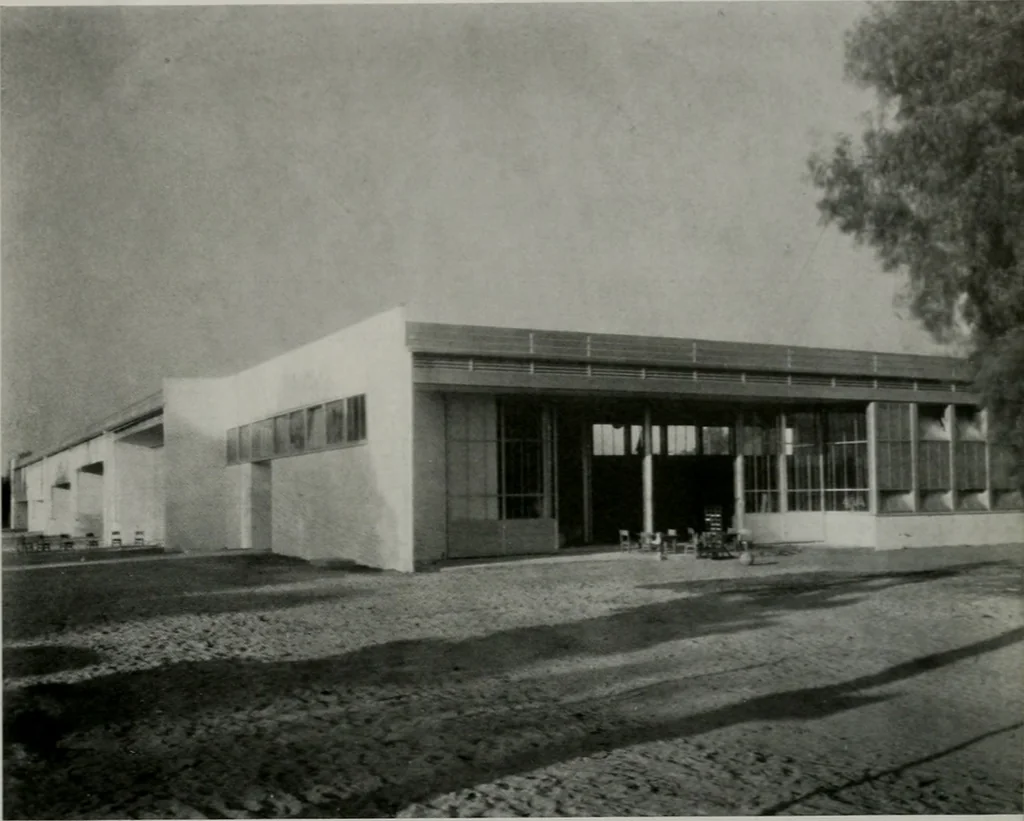 An illustration from Architect and engineer, 1905, leaf 184