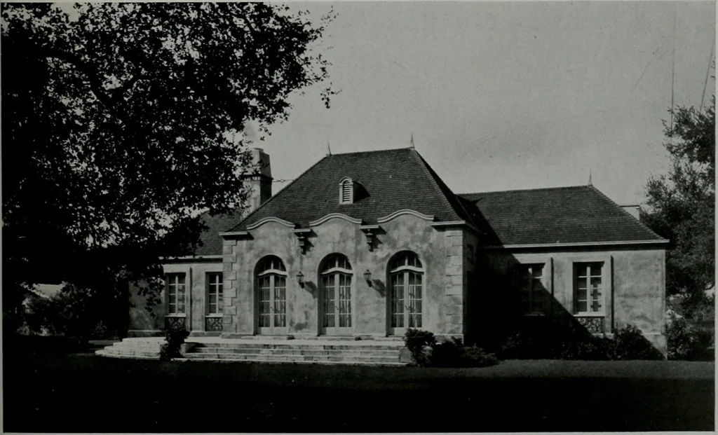 An illustration from Architect and engineer, 1905, leaf 404