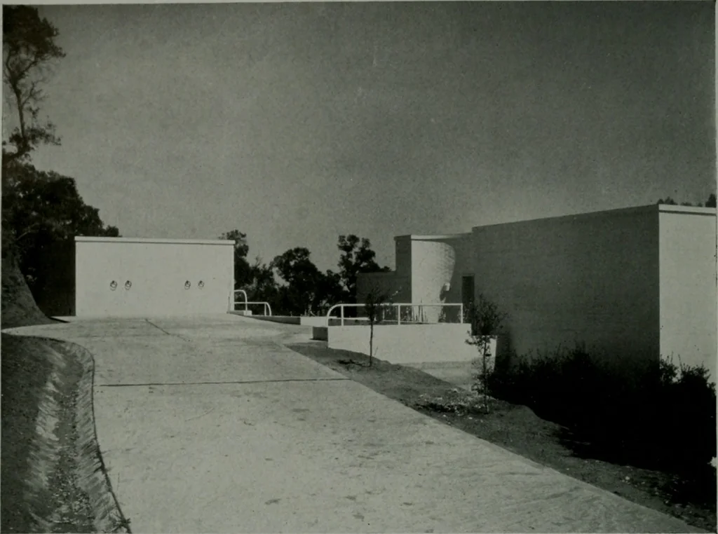 An illustration from Architect and engineer, 1905, leaf 29