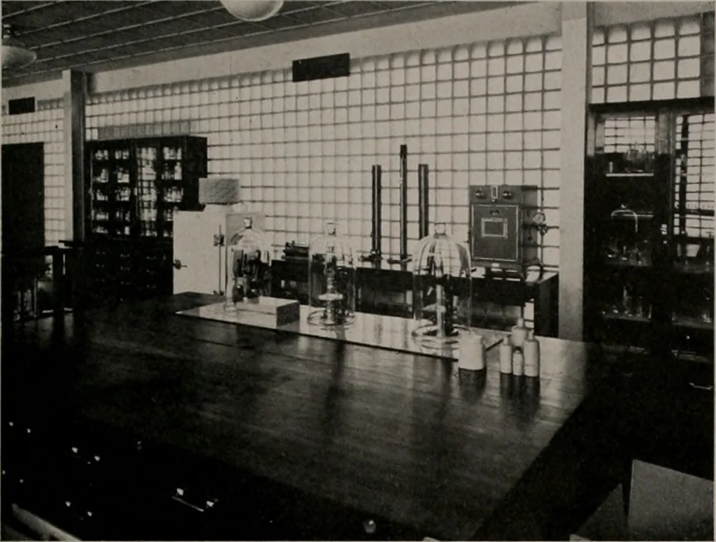 An illustration from Architect and engineer, 1905, leaf 196