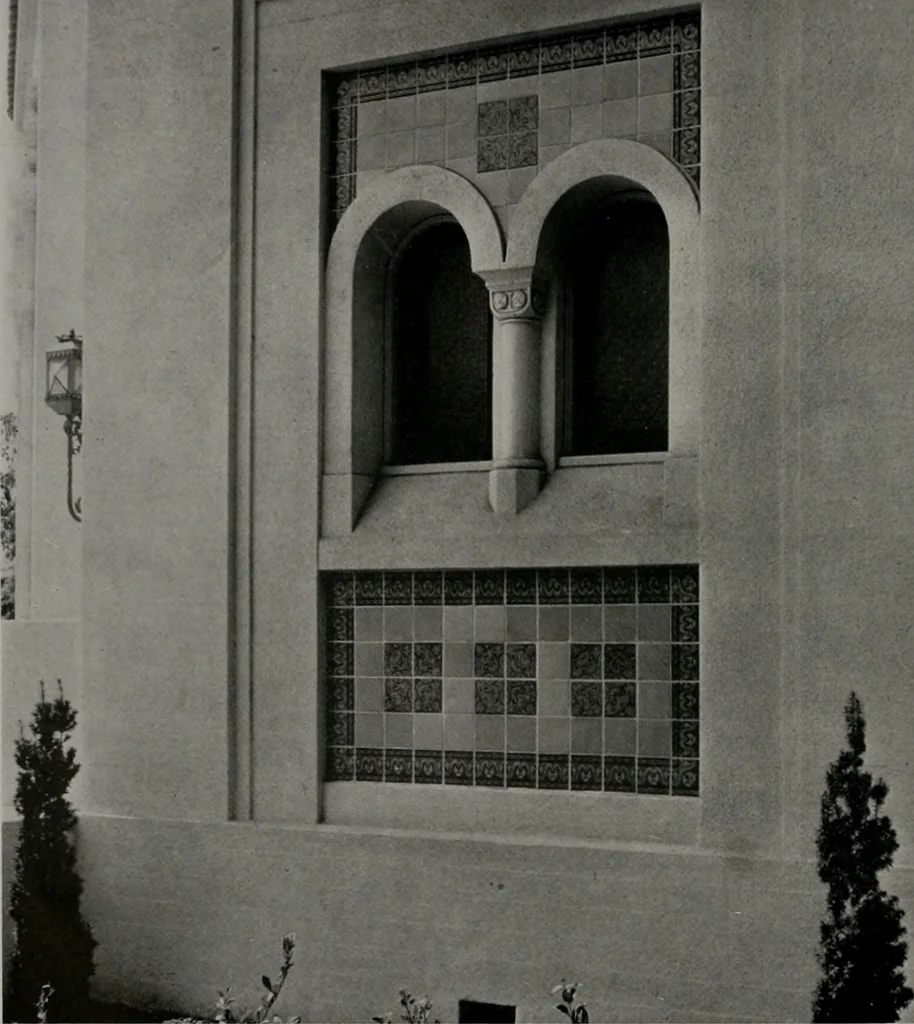 An illustration from Architect and engineer, 1905, leaf 421