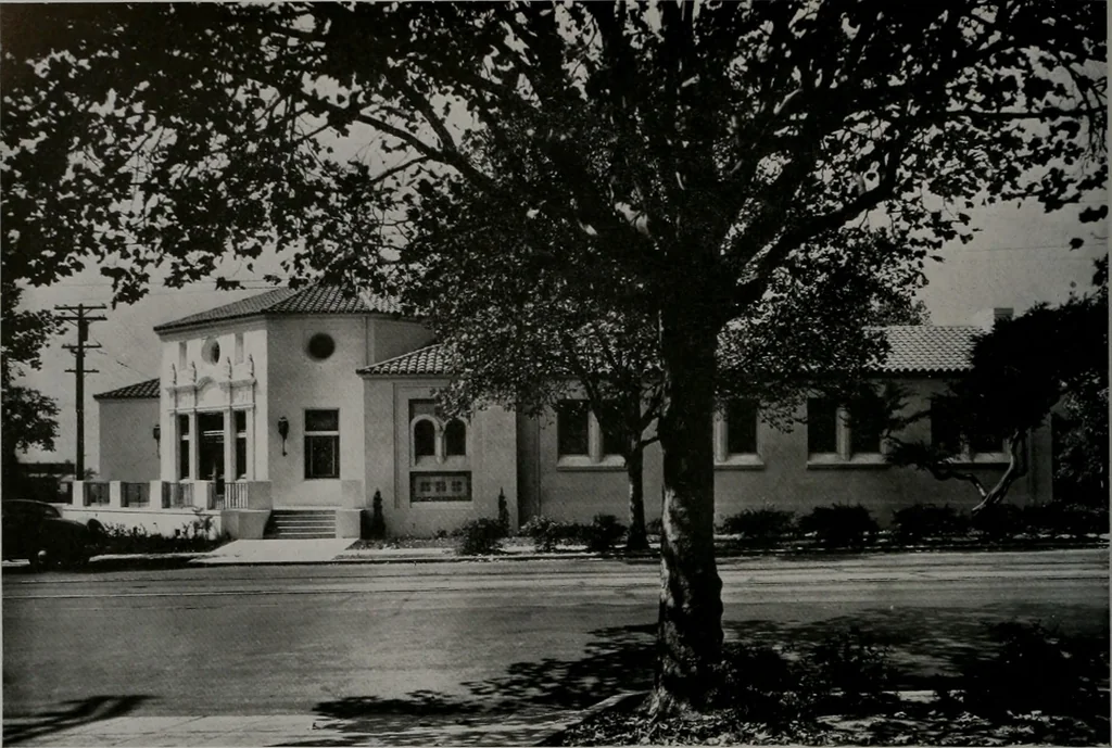 An illustration from Architect and engineer, 1905, leaf 423