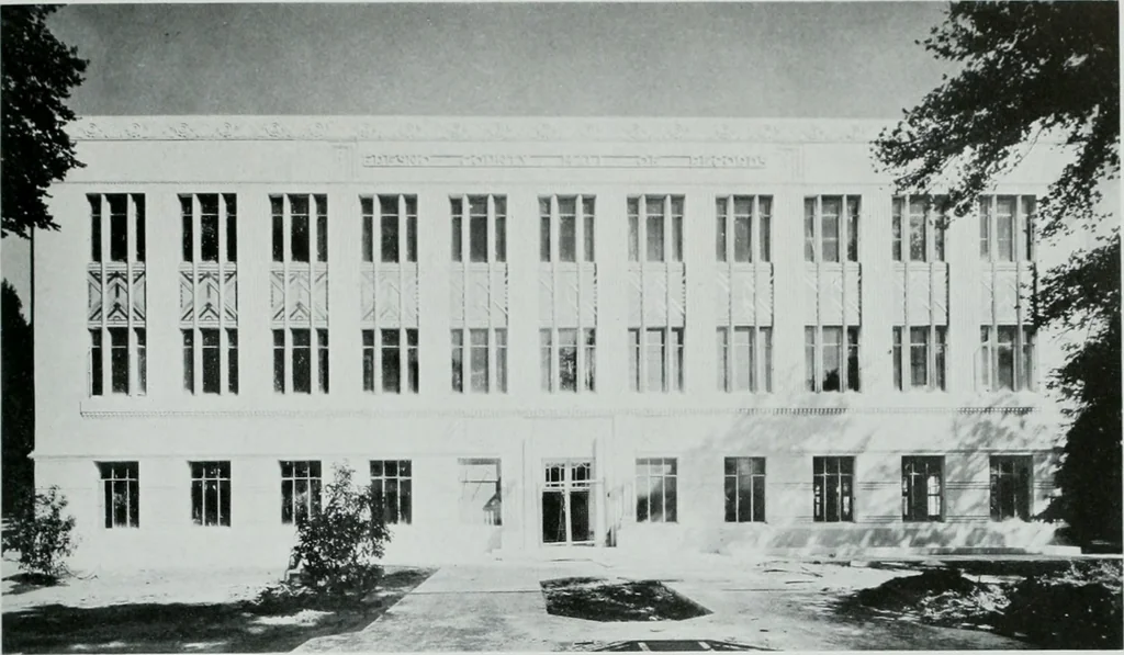 An illustration from Architect and engineer, 1905, leaf 14