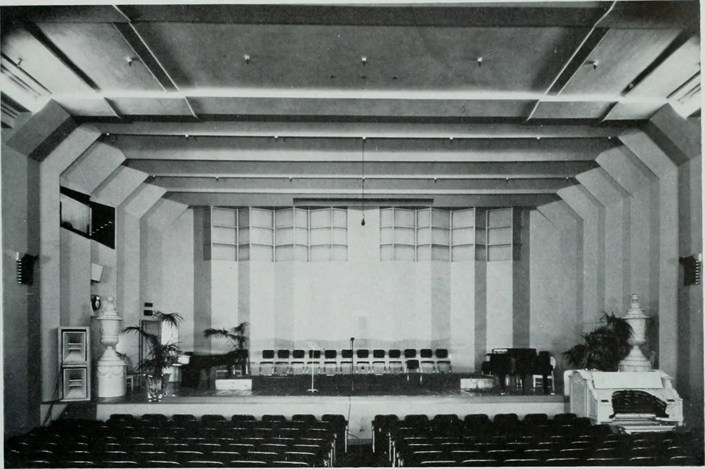 An illustration from Architect and engineer, 1905, leaf 196
