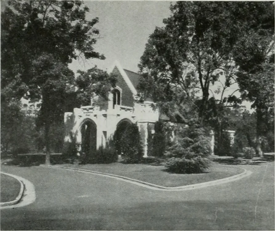 An illustration from Architect and engineer, 1905, leaf 327