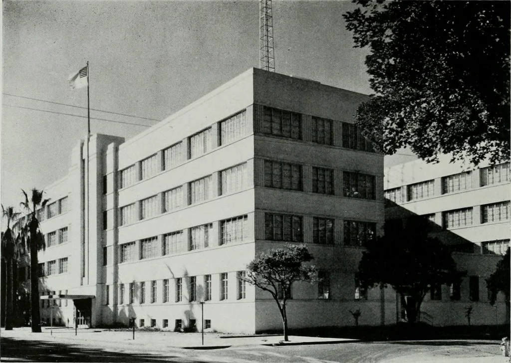 An illustration from Architect and engineer, 1905, leaf 333
