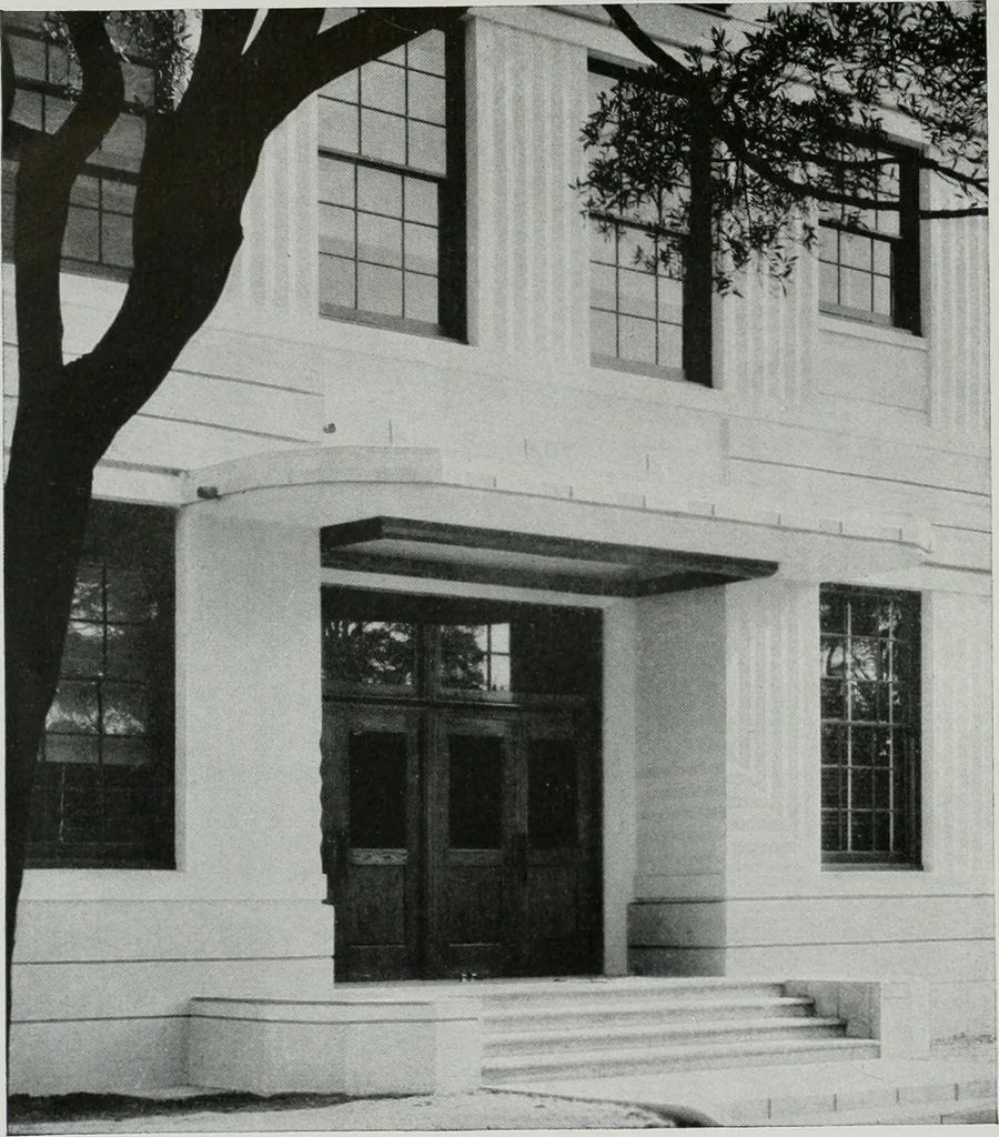 An illustration from Architect and engineer, 1905, leaf 361