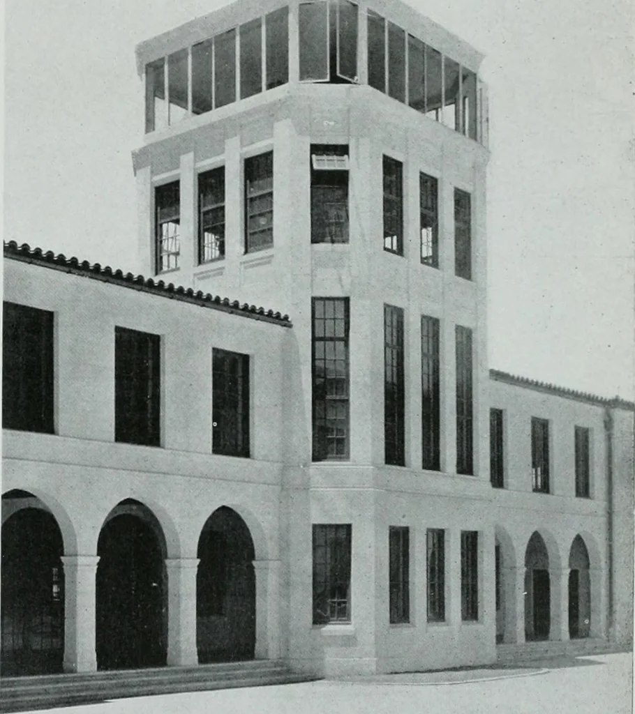 An illustration from Architect and engineer, 1905, leaf 430