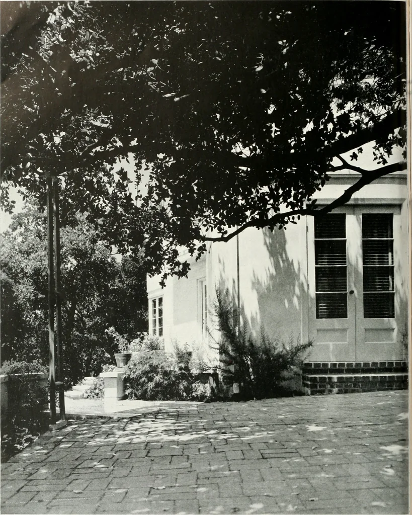 An illustration from Architect and engineer, 1905, leaf 103