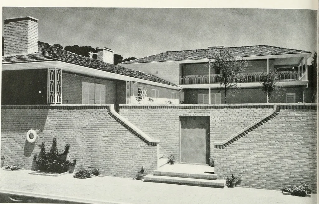 An illustration from Architect and engineer, 1905, leaf 185