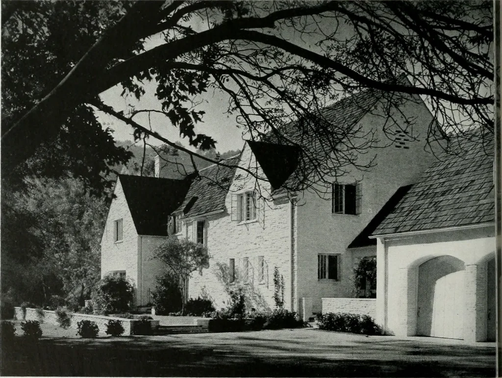 An illustration from Architect and engineer, 1905, leaf 261