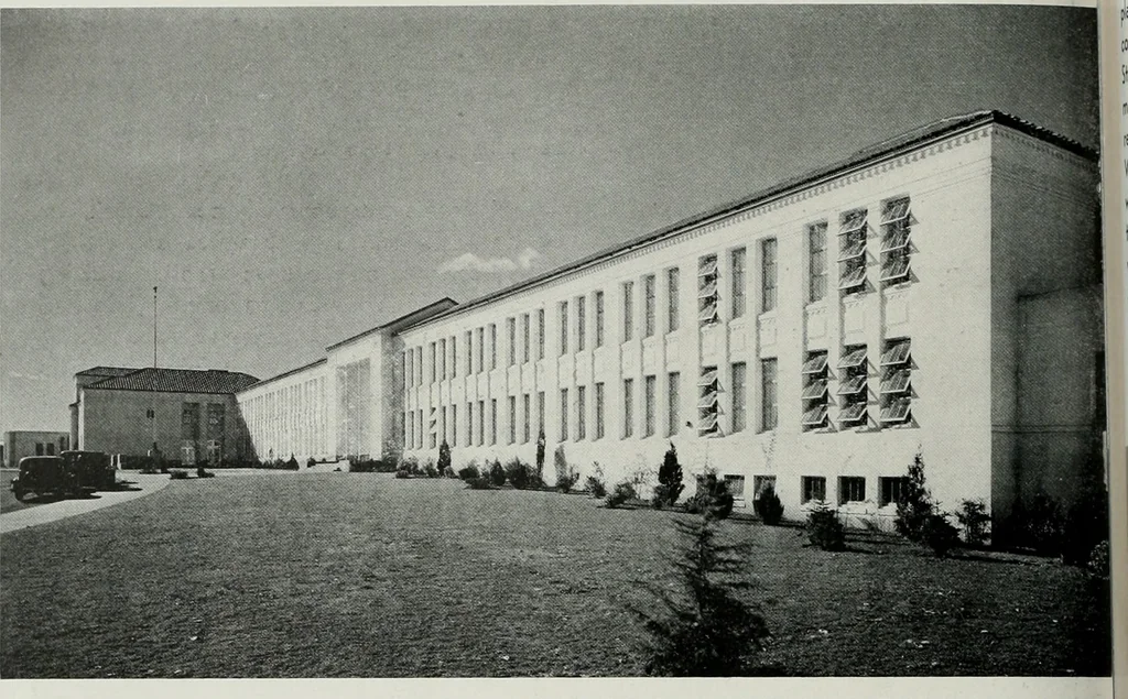 An illustration from Architect and engineer, 1905, leaf 347