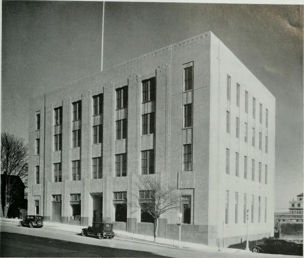 An illustration from Architect and engineer, 1905, leaf 414