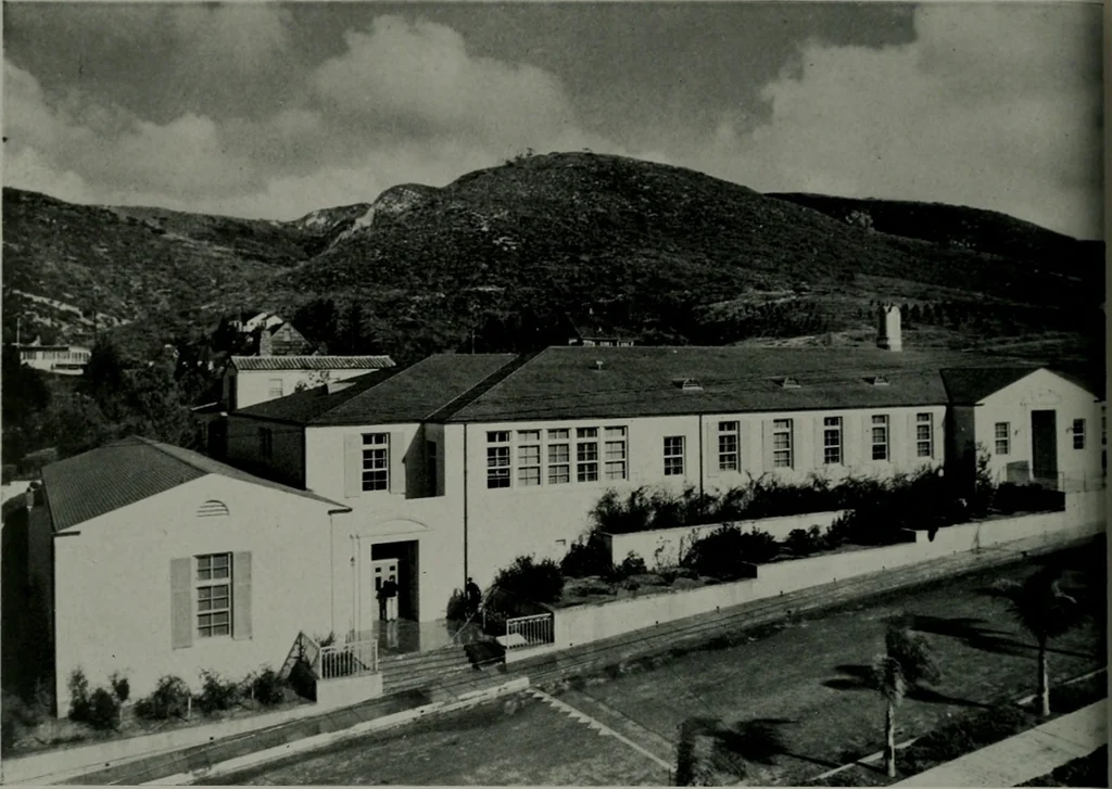 An illustration from Architect and engineer, 1905, leaf 117