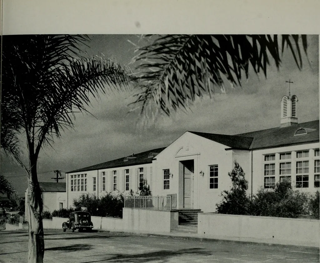 An illustration from Architect and engineer, 1905, leaf 118