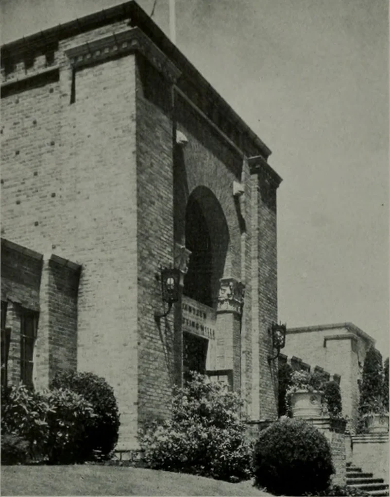 An illustration from Architect and engineer, 1905, leaf 285