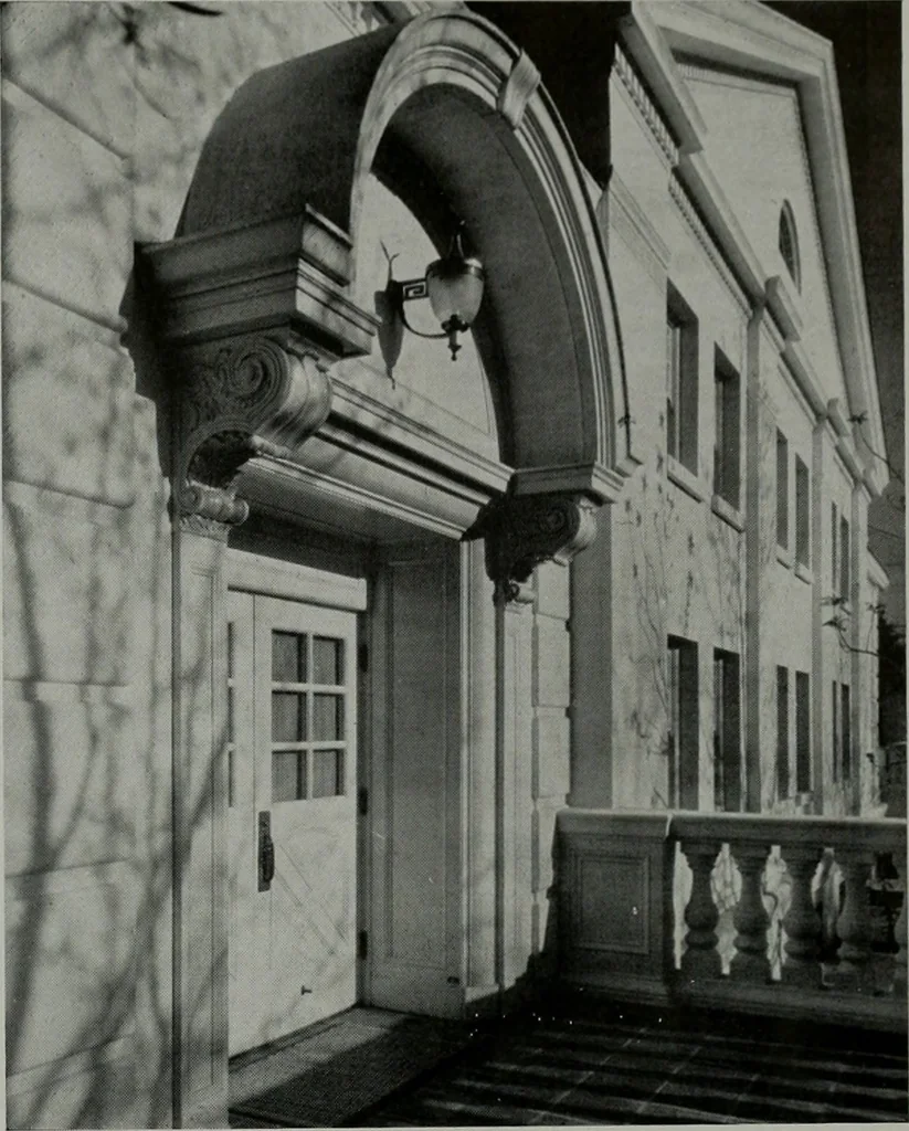 An illustration from Architect and engineer, 1905, leaf 374